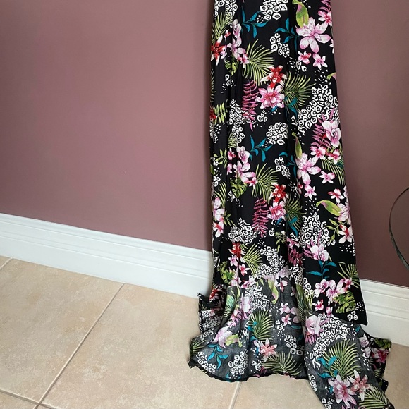 Boho Me Collection Spaghetti Strap High Low Ruffle Hem Floral Maxi Dress small - Picture 4 of 15